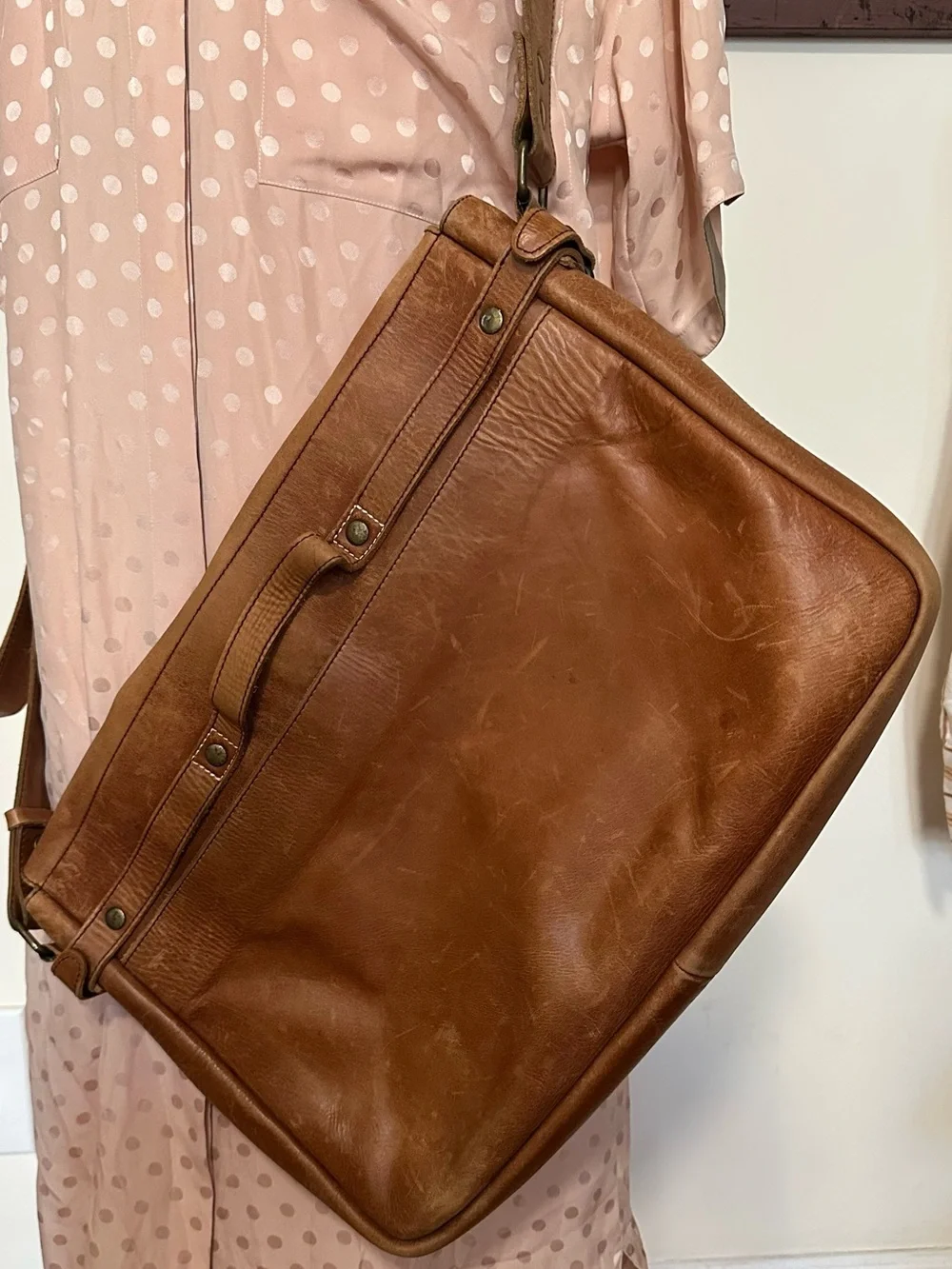 Bear Necessities Men's Brown Leather Messenger Bag - Sleek Everyday Carry